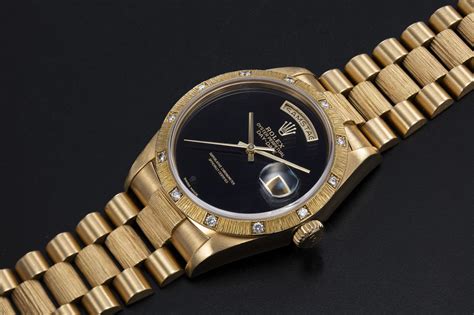 rolex gold bezel.